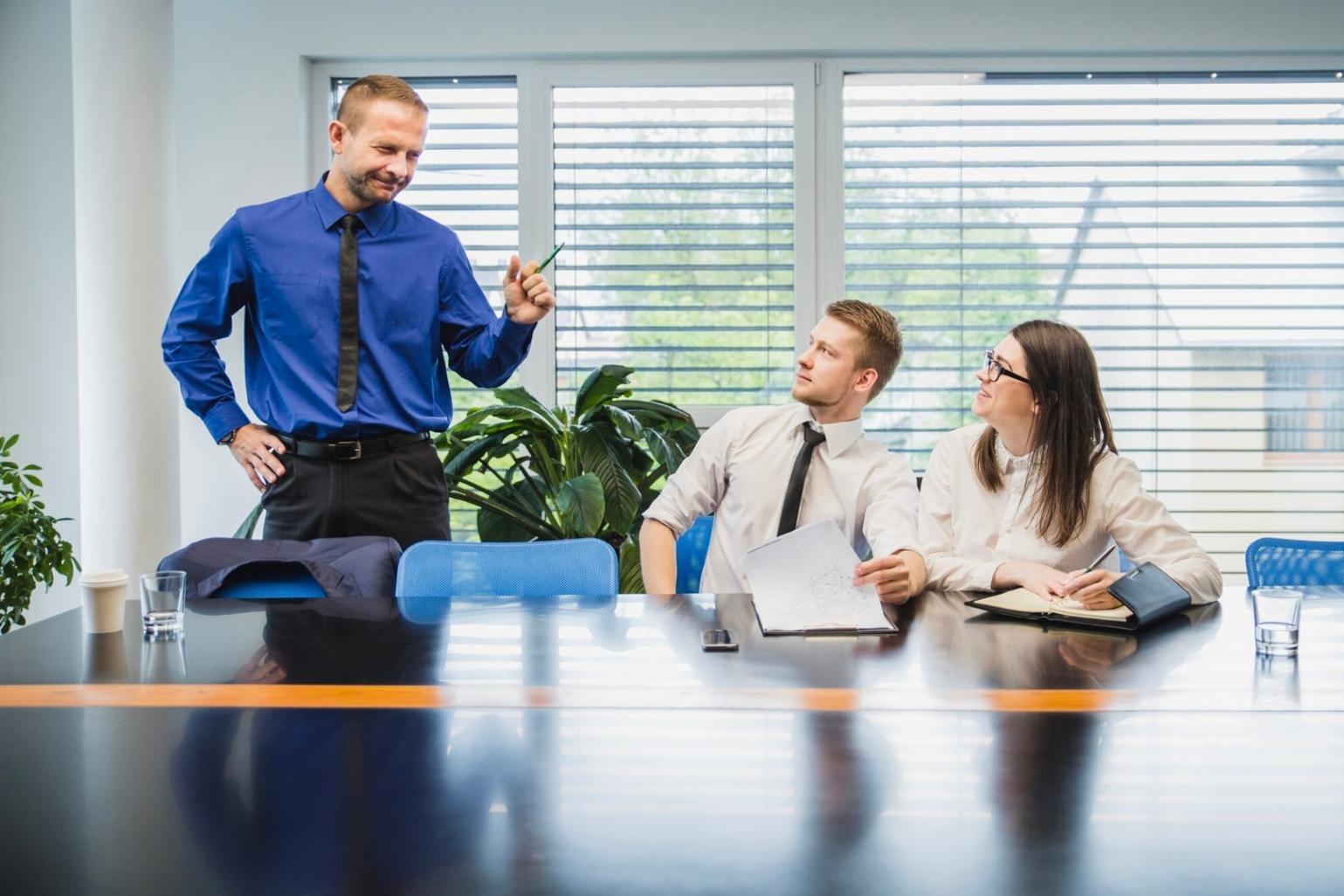 Regelmäßige Begleitung und Anpassung